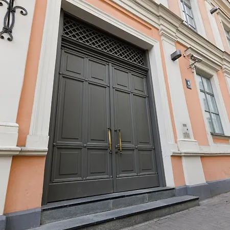 Two Bedroom In The Old Town Apartman *